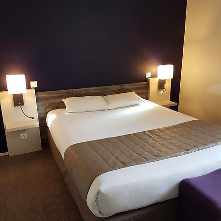 Le Corbeau Hotel โอซอน ภายนอก รูปภาพ