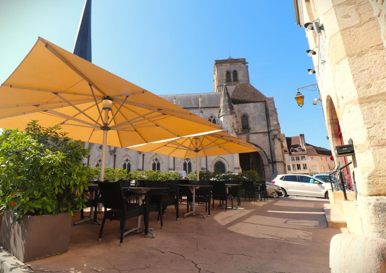 Le Corbeau Hotel โอซอน ภายนอก รูปภาพ